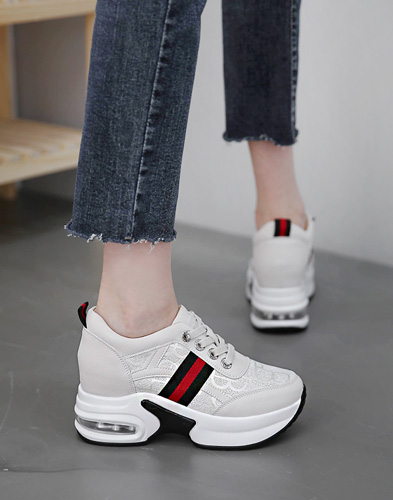 [소가죽] 인기굿 키높이 스니커즈 8cm (111Z1)